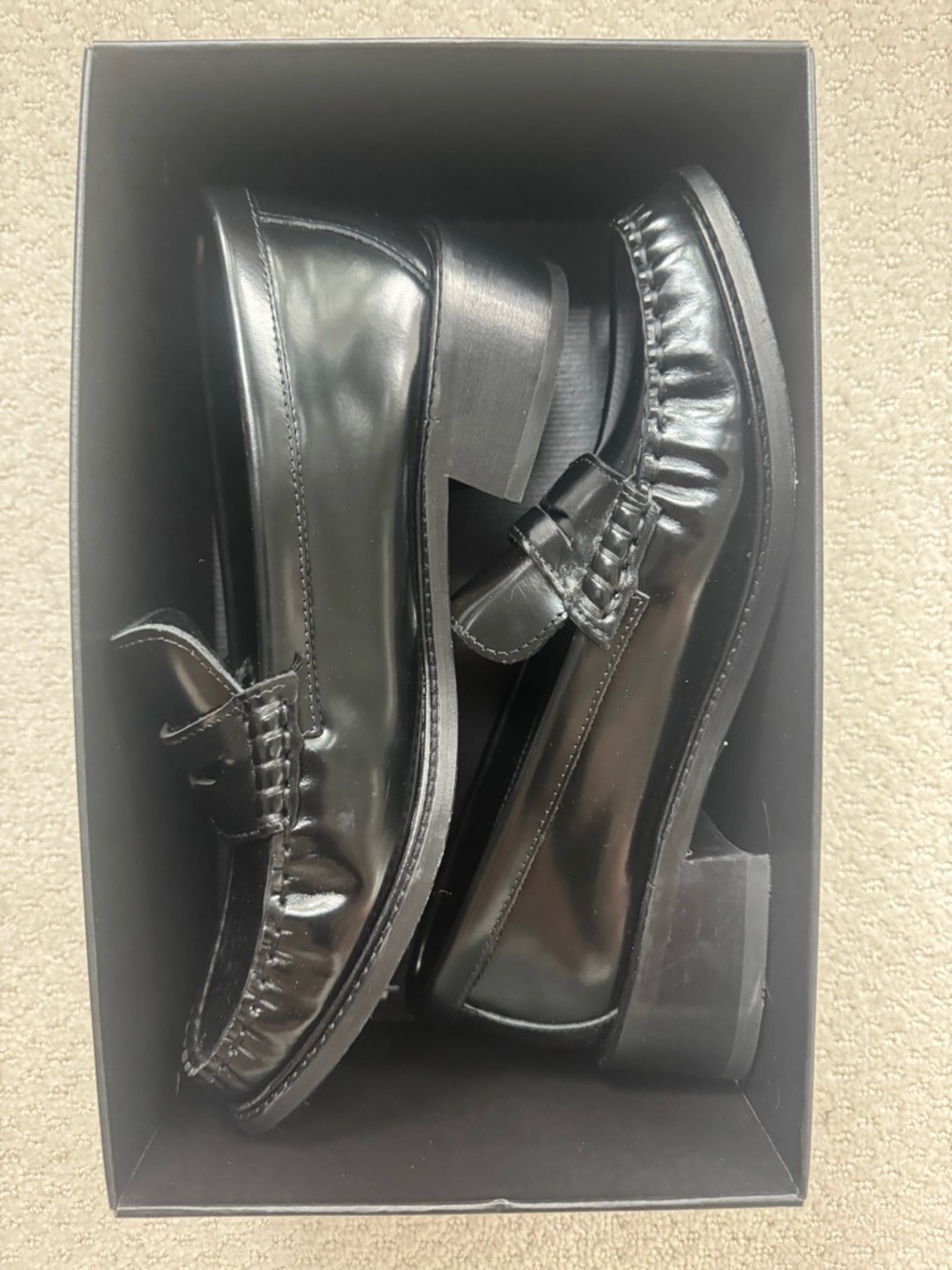 G.H. Bass & Co. Black Leather Women's Whitney heeled Penny Loafers